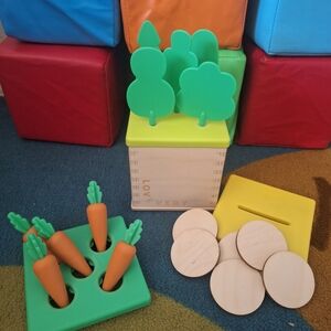 Vibrant Green and Orange Sorting Toy Set